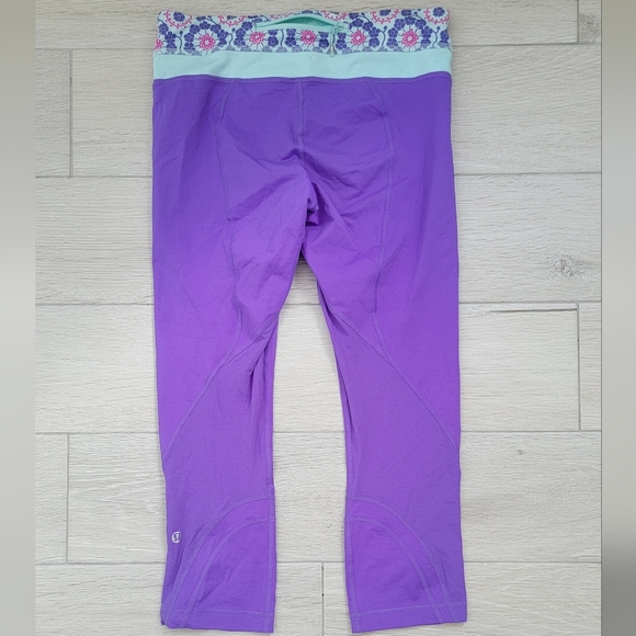LULULEMON RUN Inspire Crop ll In Power Purple 6. - Picture 7 of 10